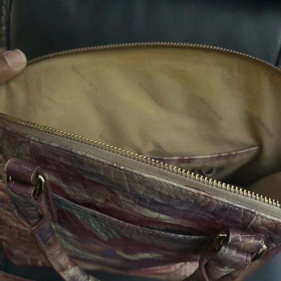 Authentic Brahmin Blue and Red Shoulder Bag with Textured Finish - Picture 5 of 13